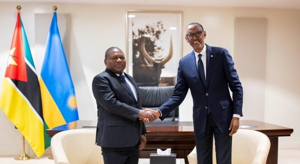 President Kagame spoke with Filipe Nyusi of Mozambique who is in Kigali