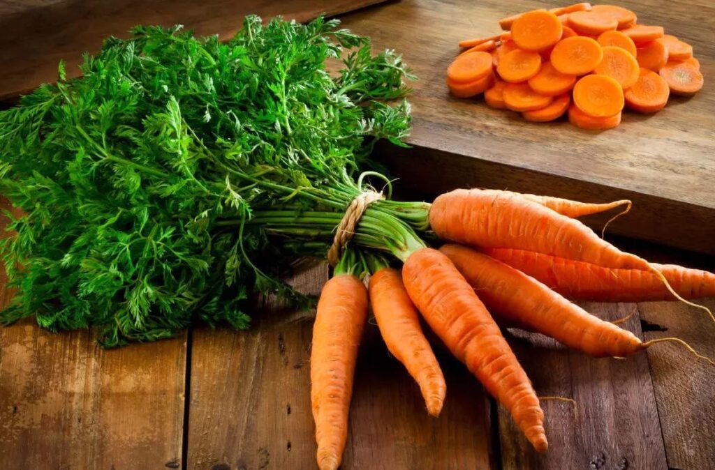 Amazing benefits of eating carrots 