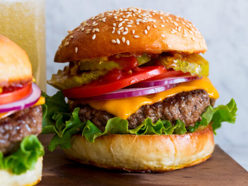 Benefits and dangerous of eating Hamburger